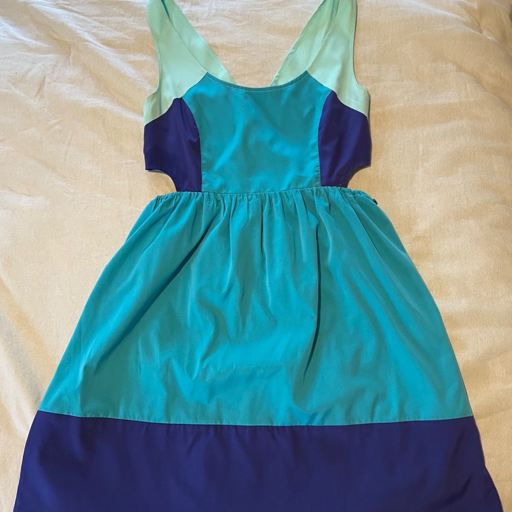 ROXY Cut Out Summer Mini  Dress / Spirit Dress - Picture 2 of 7